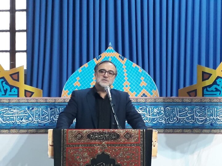 واکنش معاون سیاسی نیروی دریایی سپاه به تهدیدهای آمریکا درباره تنگه هرمز: نیروی دریایی سپاه که آن را از بین رفته می‌دانید، شما را به قعر دریا خواهد فرستاد