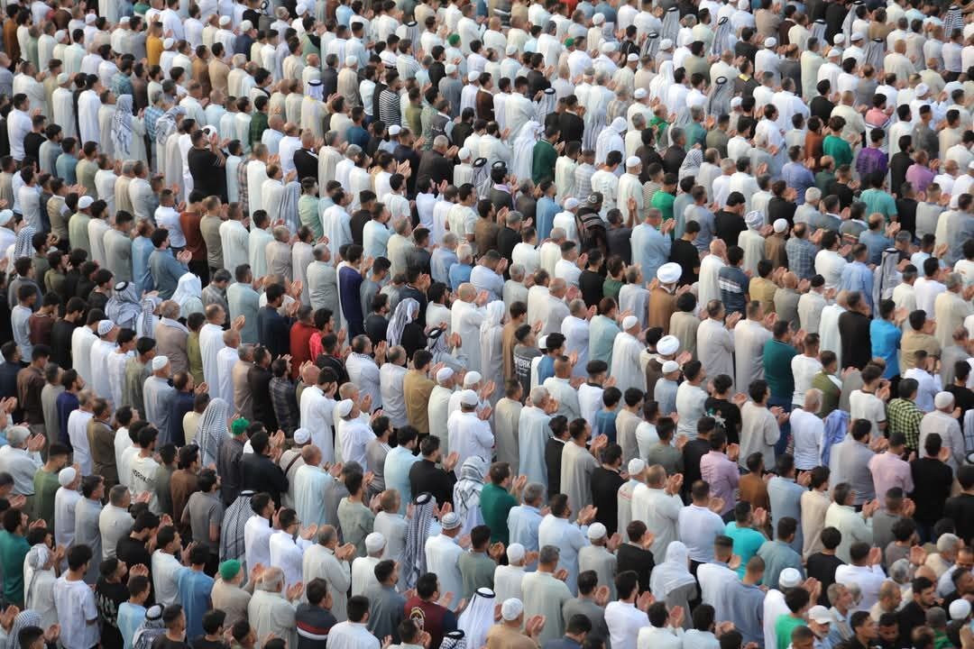 ببینید؛ اقامه نماز عید قربان در بین‌الحرمین + ویدئو