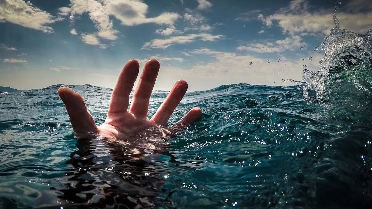 حادثه در سد خاکی کمیجان؛ غرق شدن چندین نفر  | هلی‌کوپتر اورژانس اعزام شد