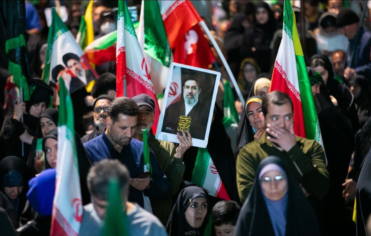 حضور شکوه مردم دلیجان در بیعت با امامین انقلاب